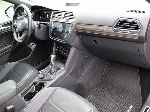 Used 2023 Volkswagen Tiguan SEL R-Line image 11