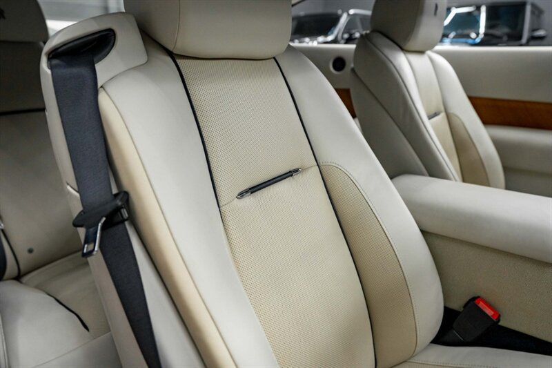 Used 2015 Rolls-Royce Wraith RWD image 37