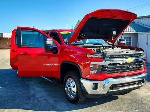New 2026 Chevrolet Silverado 3500 LT w/ All Star Edition AWD/4WD image 6
