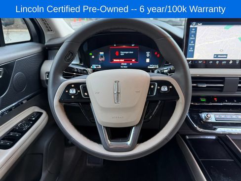 Used 2023 Lincoln Corsair FWD image 16