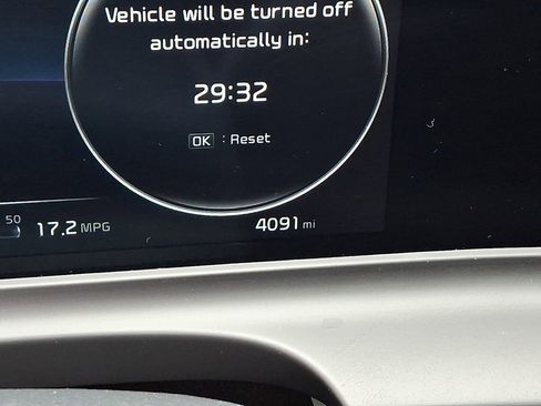 Certified 2025 Kia Seltos SX w/ SX Sunroof Package image 22