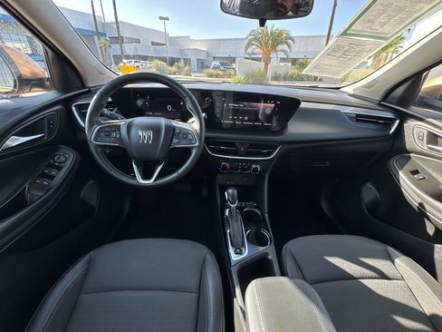 Used 2024 Buick Encore GX Preferred FWD image 19
