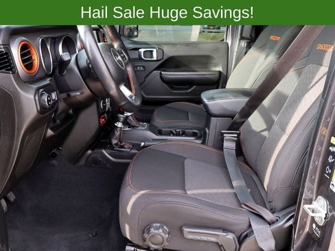 Used 2023 Jeep Gladiator Mojave AWD/4WD image 18