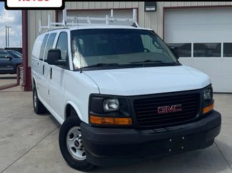 Used 2017 GMC Savana 2500 image 1