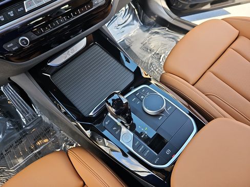 Used 2024 BMW X3 sDrive30i w/ Premium Package image 25