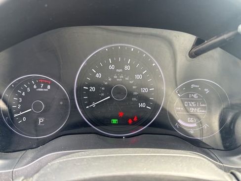 Used 2021 Honda HR-V LX image 9