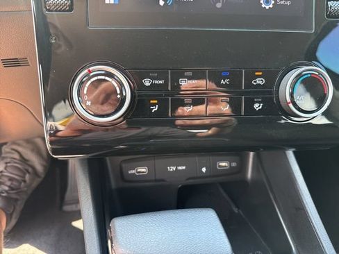 Used 2023 Hyundai Tucson SEL FWD image 16