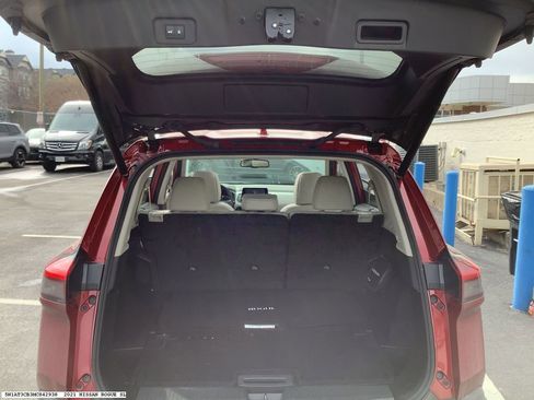 Used 2021 Nissan Rogue SL image 15