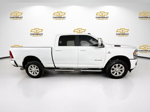 Used 2023 RAM 2500 Laramie AWD/4WD image 9