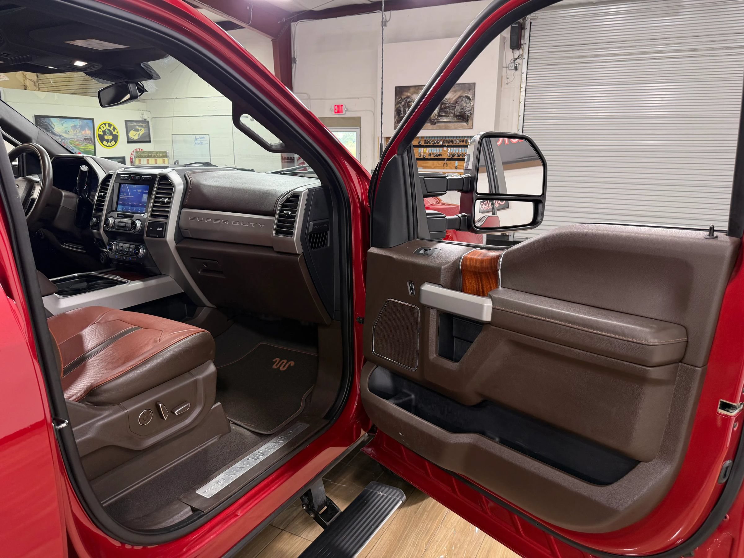 Used 2021 Ford F350 King Ranch w/ King Ranch Ultimate Package AWD/4WD image 22