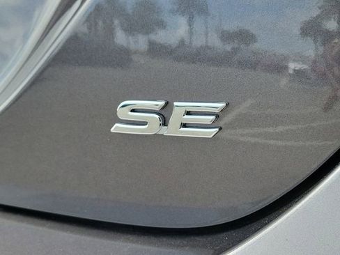 Used 2023 Toyota Camry SE FWD image 6