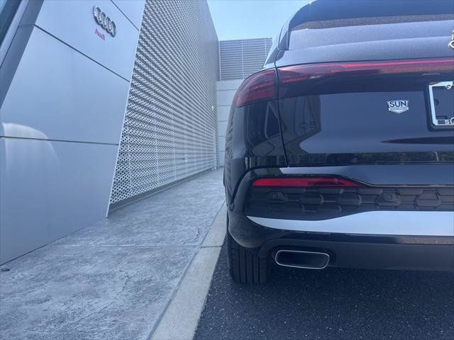 Certified 2025 Audi Q5 Premium w/ Convenience Package AWD/4WD image 6