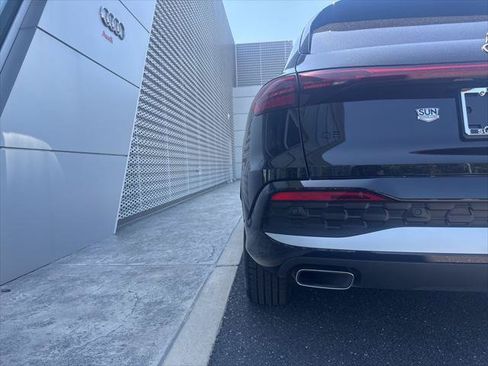 Used 2025 Audi Q5 Premium w/ Convenience Package AWD/4WD image 6