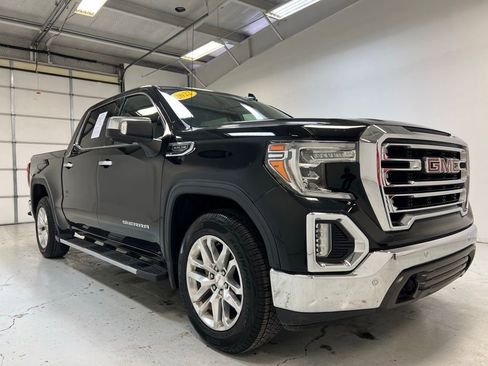 Used 2022 GMC Sierra 1500 SLT w/ SLT Premium Plus Package AWD/4WD image 8