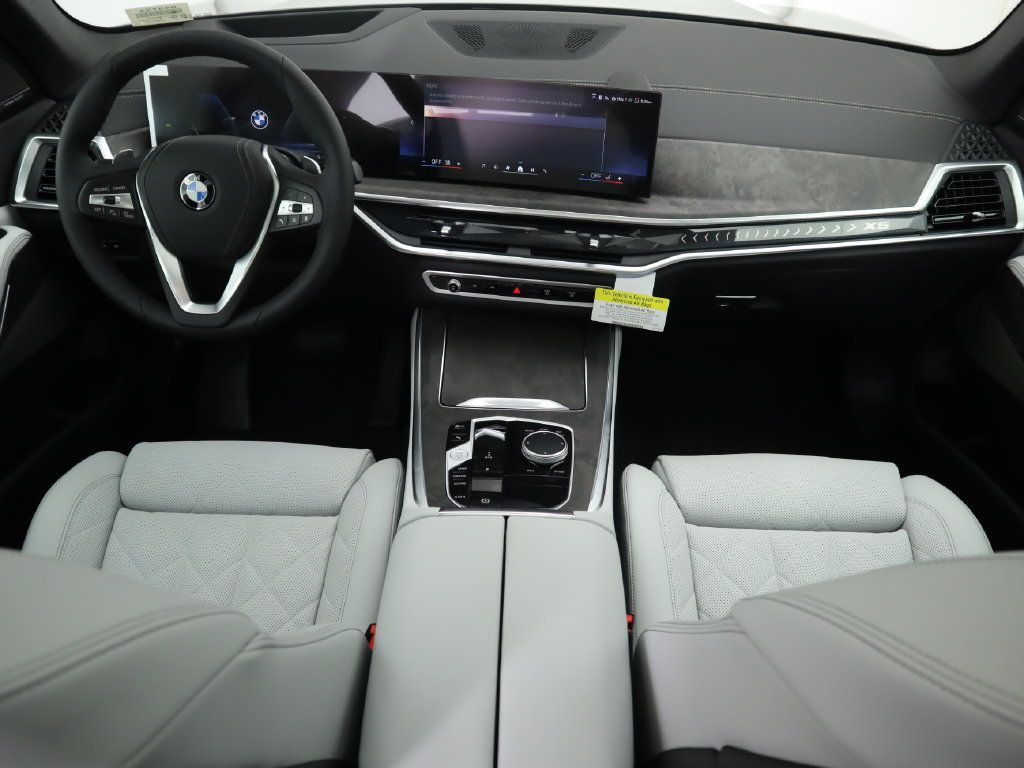 Certified 2026 BMW X5 sDrive40i w/ Climate Comfort Package RWD image 14