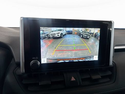 Used 2024 Toyota RAV4 LE FWD image 23