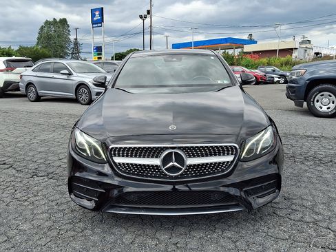 Used 2018 Mercedes-Benz E 300 4MATIC image 2