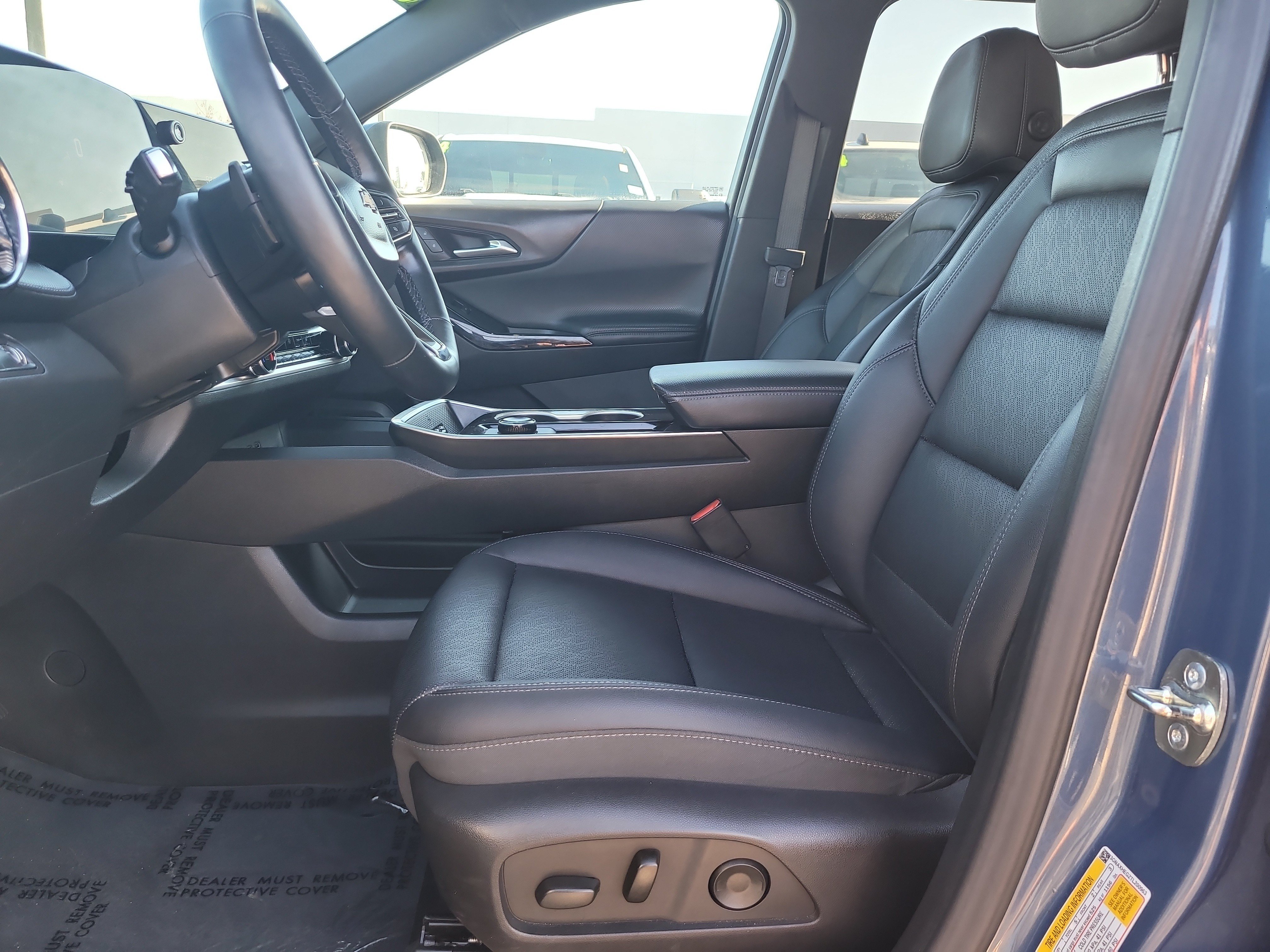Used 2026 Chevrolet Equinox LT w/ Convenience Package II FWD image 17