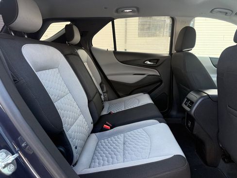 Used 2019 Chevrolet Equinox LS image 10