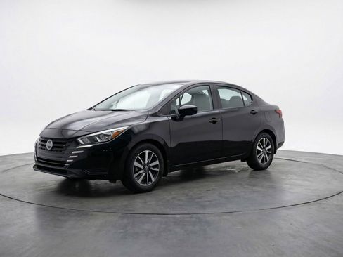 Used 2025 Nissan Versa SV w/ Trunk Package image 3