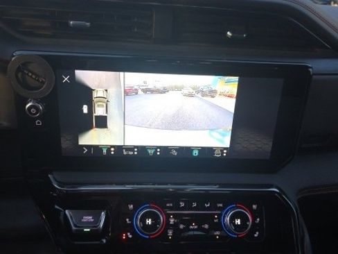 Used 2023 GMC Sierra 1500 AT4 w/ AT4 Premium Package image 22