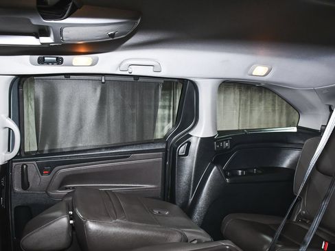 Used 2023 Honda Odyssey Touring image 48