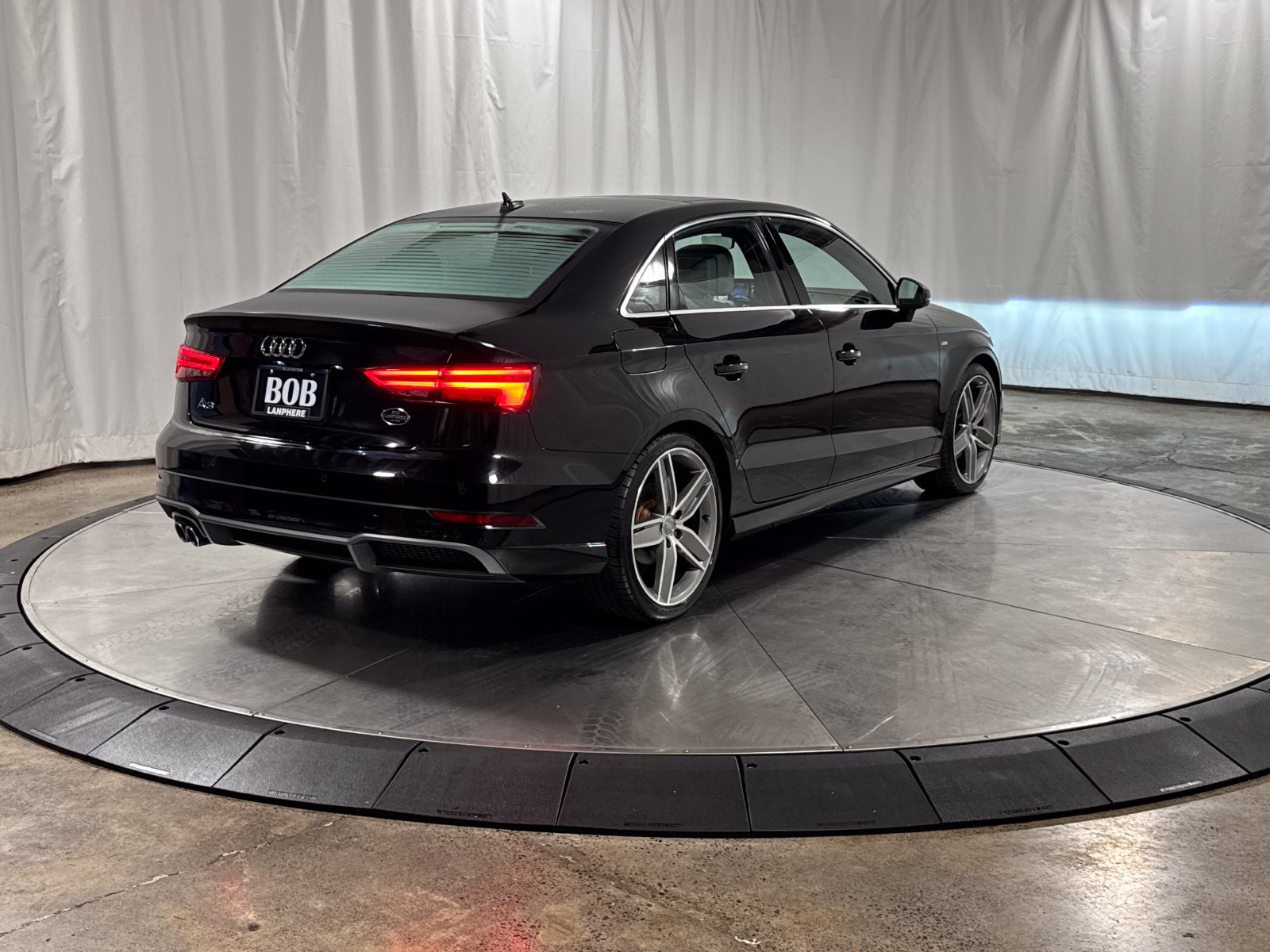 Used 2019 Audi A3 2.0T Premium Plus w/ Premium Plus Package FWD image 8