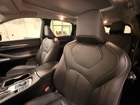 Used 2024 INFINITI QX60 Luxe w/ Vision Package AWD/4WD image 19
