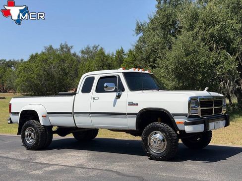 Used 1992 Dodge D/W Truck 350 AWD/4WD image 3