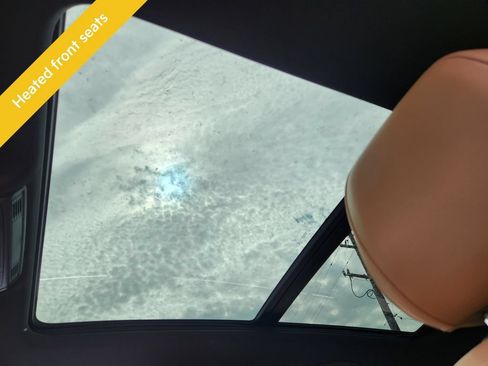 Used 2022 Volkswagen Tiguan SE w/ Panoramic Sunroof Package AWD/4WD image 14
