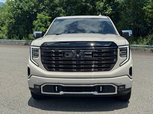 Used 2026 GMC Sierra 1500 Denali Ultimate AWD/4WD image 2