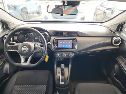 Used 2022 Nissan Versa S FWD image 18