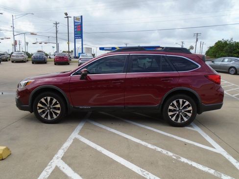 Used 2016 Subaru Outback 3.6R Limited AWD/4WD image 4