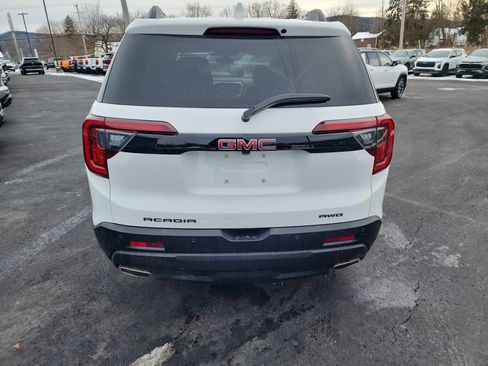 Certified 2022 GMC Acadia SLT w/ Elevation Edition image 7