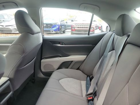Used 2024 Toyota Camry LE image 9