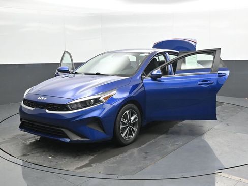 Used 2024 Kia Forte LXS image 52