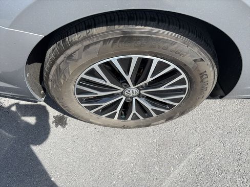 Used 2021 Volkswagen Jetta SE image 10