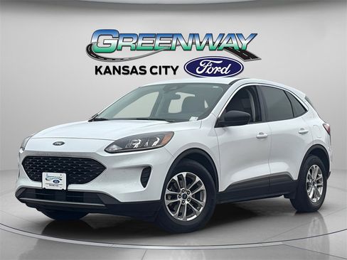 Used 2022 Ford Escape SE image 3