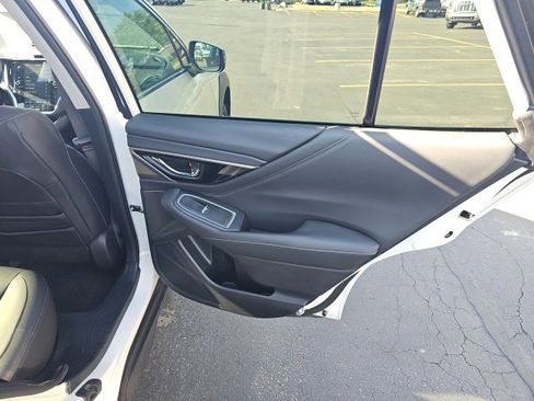 Used 2023 Subaru Outback Limited image 18