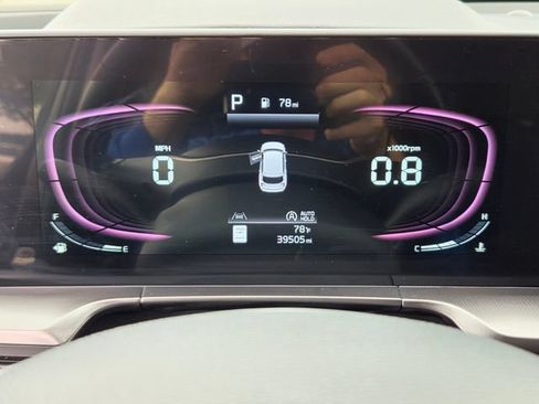 Used 2023 Kia Telluride LX FWD image 27