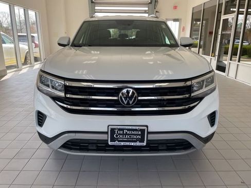 Certified 2023 Volkswagen Atlas SE w/ Black Wheel Package image 6