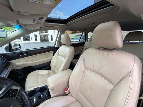 Used 2019 Subaru Outback 2.5i Limited AWD/4WD image 32