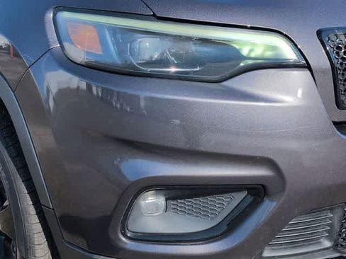 Used 2021 Jeep Cherokee Latitude Plus AWD/4WD image 10