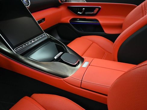 Used 2023 Mercedes-Benz SL 43 AMG image 19