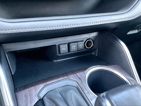 Used 2020 Toyota Highlander Limited image 32