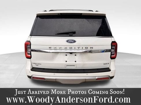 Used 2023 Ford Expedition Max Limited AWD/4WD image 5