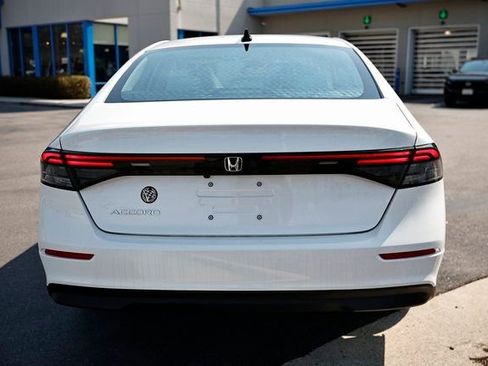 New 2026 Honda Accord SE image 11