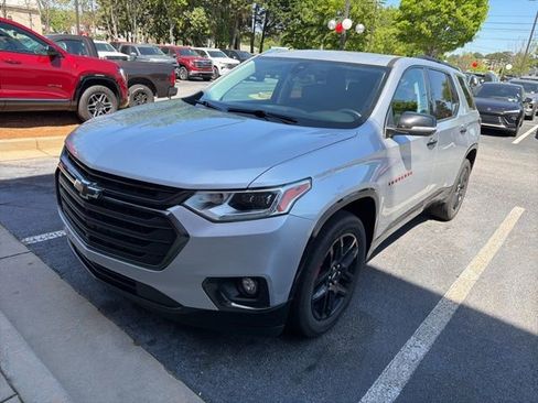 Used 2021 Chevrolet Traverse Premier w/ Redline Edition image 1