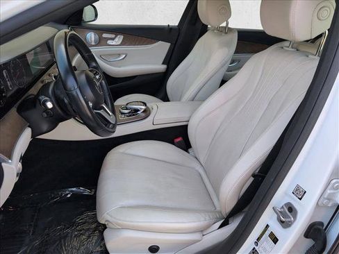 Used 2020 Mercedes-Benz E 350 Sedan image 17