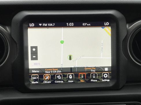 Used 2023 Jeep Gladiator Sport AWD/4WD image 25